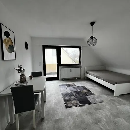 Weilimdorf Gemuetliche Mit Balkon Apartmán *