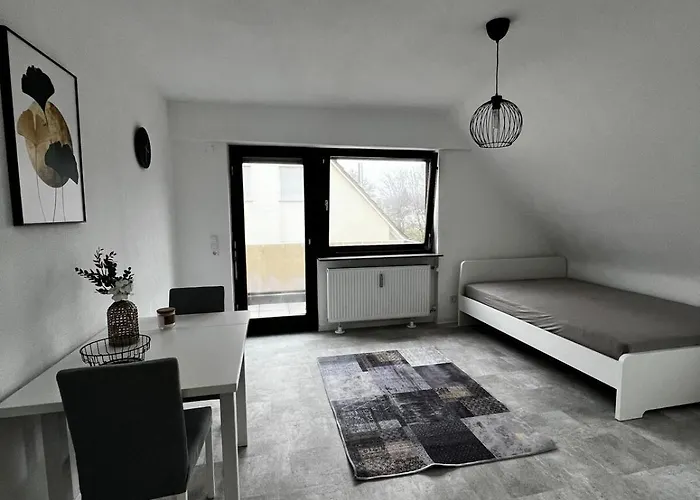Weilimdorf Gemuetliche Mit Balkon Apartmán *
